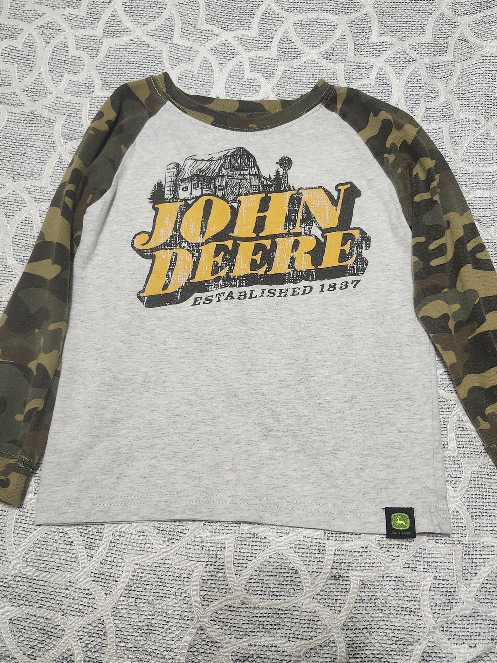 John Deere Gray & Yellow Raglan Long-Sleeve Shirt with Camo Sleeves